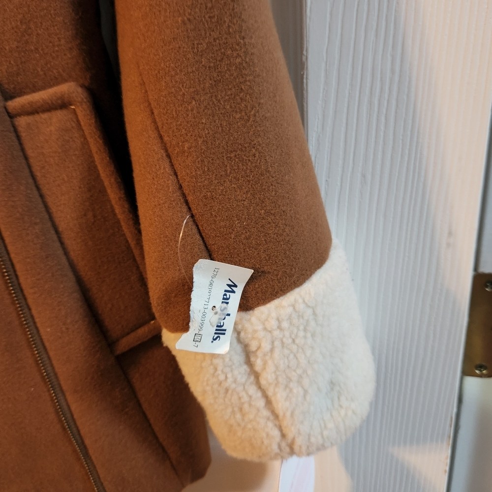 Girls coat - Picture 3 of 4